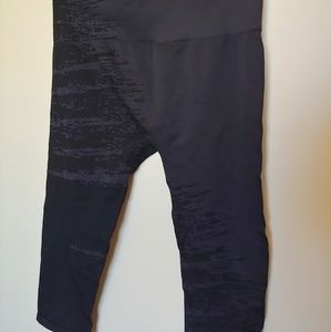 Fabletics tessa crop leggings
